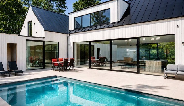 Luxury villa with private cinema, sauna pool and gym