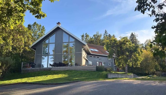 Luxury Villa with Terrace and Garden in Saltsjöbaden