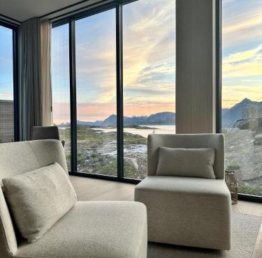Lyngvær Fjord Lodge - Jacuzzi & Sauna - No 43