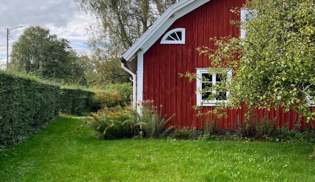 Malingstorp - Cottage with lake and sauna