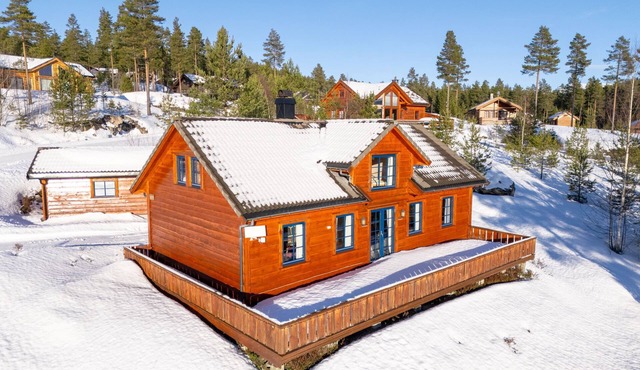 Marit's Hytte is a typical Norwegian holiday home, suitable for 6 to 8 people. Enjoy the fantastic view from the spacious veranda of this house.
