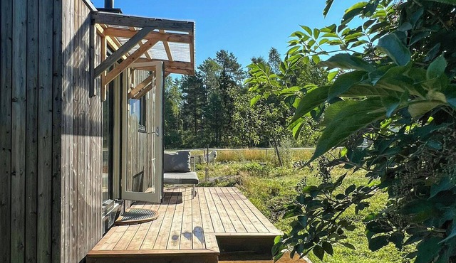 Micro house in a rose garden on a smallholding in Nordre Frogn