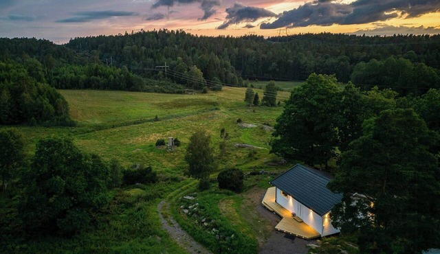Minivilla with views over wildlife meadows