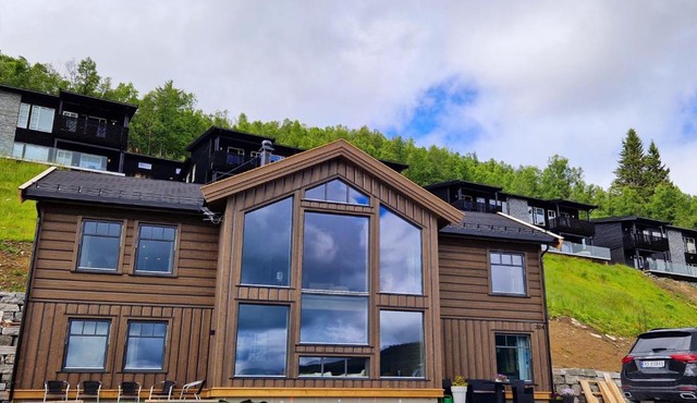 Mlodge - Luxury Mountain Retreat near Sognefjord & Flåm