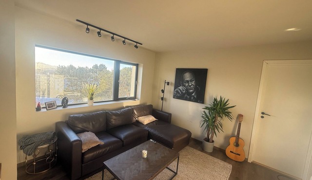 Modern Apartment/City View