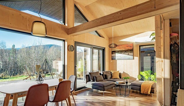 Modern cabin by Krøderfjorden near Norefjell in Noresund