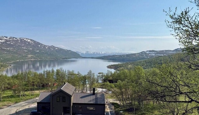 Modern cabin by Skarvatnet in Oppdal