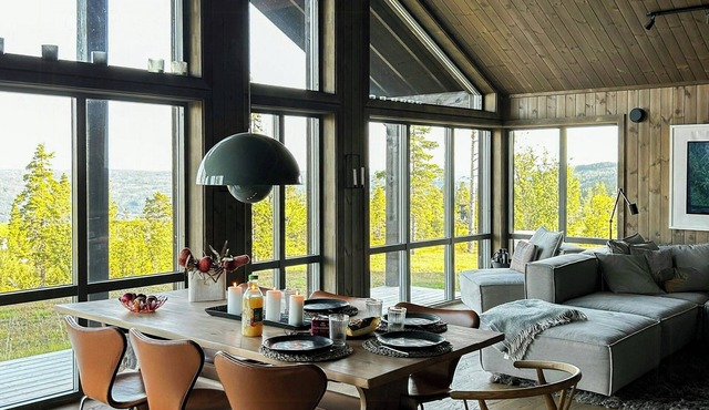 Modern cabin with panoramic views at Nesfjellet