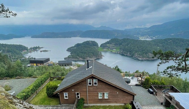 Modern cabin with panoramic views in Aukland