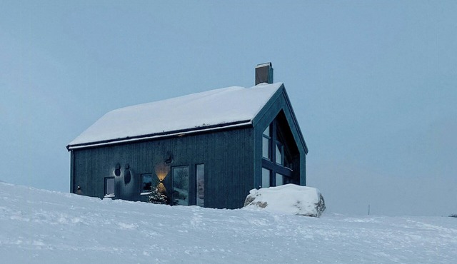 Modern family cabin by Soleisløyfa in Sirdal