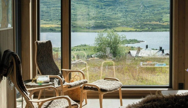 Modern mountain cabin with nature in Valdres