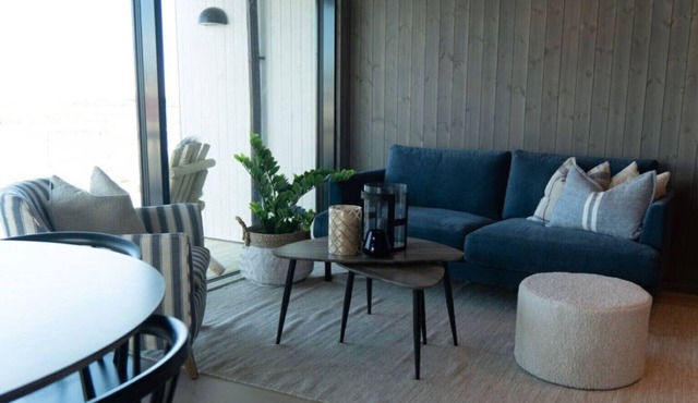 Modern waterfront stay in Henningsvær, Lofoten in Vågan
