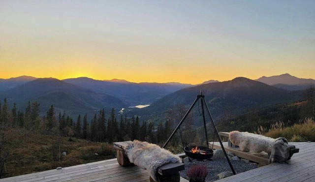 Mountain cabin with Gaustatoppen view near Tuddal