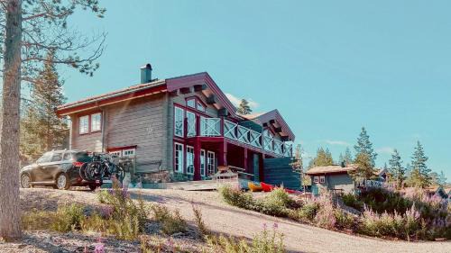 Mountain-Close Cabin With Panoramic View
