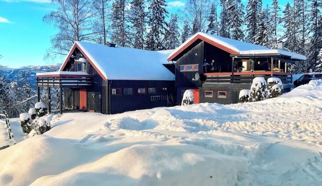 Mountain escape near Gulsrud with historical charm