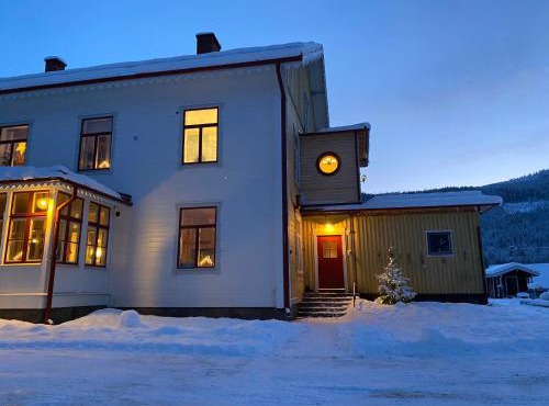 Mysig lägenhet i Prästgård nära Branäs