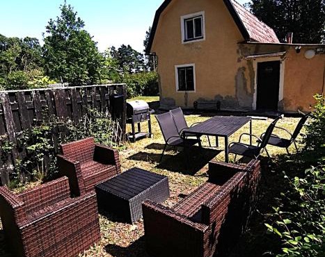 Mysig stuga med närhet till stränder och nöjen