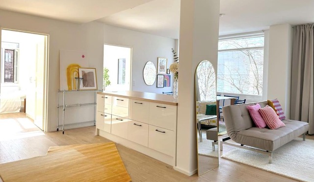 NEW 3BR loft with balcony and sauna