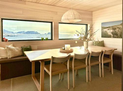 New Cabin With Ocean Views In Vesterålen
