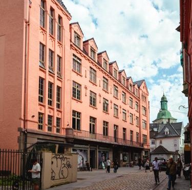 NEW JULY 2026! BREEZE Bergen City - Self Service