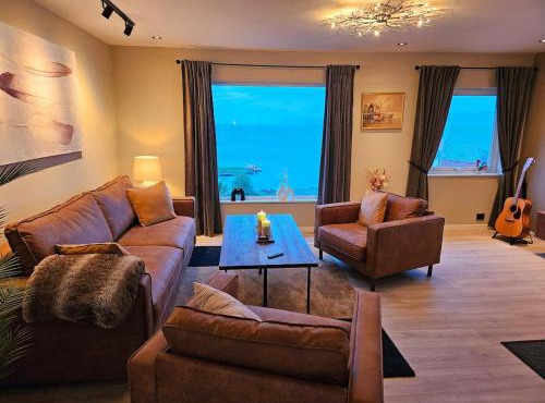 Newly renovated apartment in beautiful Haramsøy