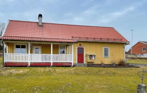 Nice Home In Östra Frölunda With Wifi