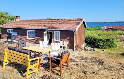 Nice Home In Bergastrand With Wifi in Hakenaset