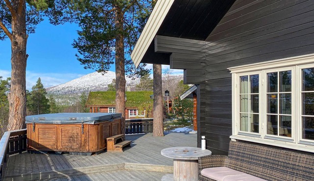 Nice home in Bjorli with WiFi