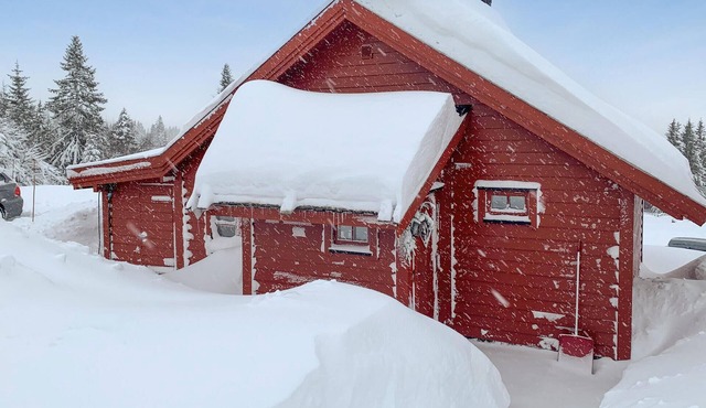 Nice home in Lillehammer with WiFi