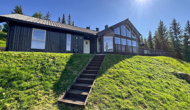 Nice home in Lillehammer with sauna