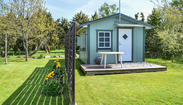 Nice home in Löttorp with WiFi in Löttorp
