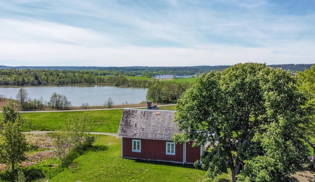 Nice home in Mellerud with WiFi
