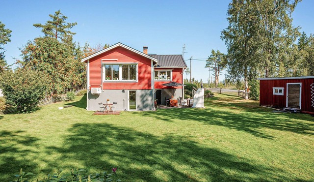 Nice home in Ockelbo with house a panoramic view