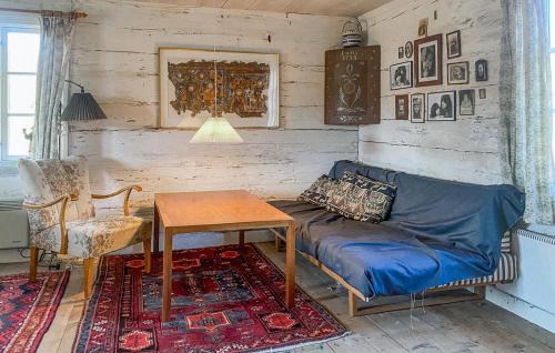 Nice Home In Strömsnäsbruk