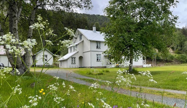 Nyheim Lodge