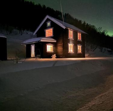 Old Cozy cabin