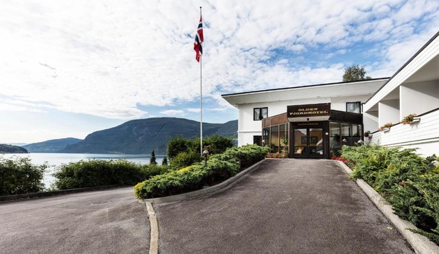 Olden Fjordhotel