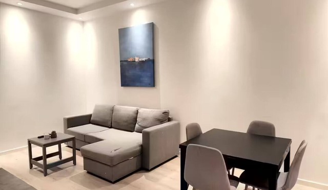 P1-Central-Cosy flat Suit All Globetrotters-2rooms