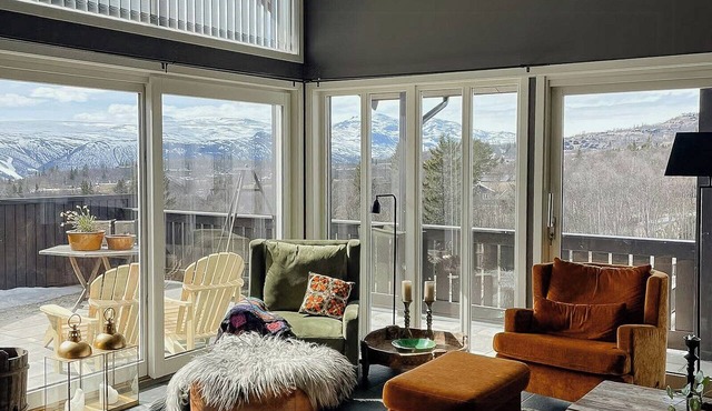 Panoramic apartment in the heart of Beitostølen