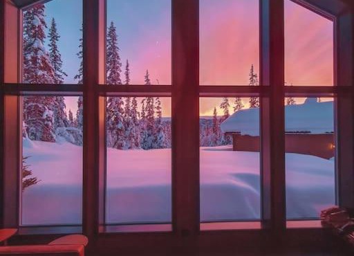 Peaceful Oasis. Panoramic forest- & mountain view. Sauna.