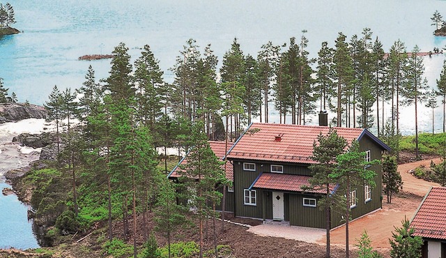 Pet friendly home in Dølemo with sauna