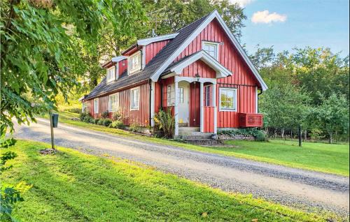 Pet Friendly Home In Perstorp With Wifi
