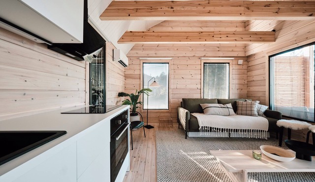 Private Jacuzzi, Sea Views, and Endless Adventure – Villa Lillan Porvoo 🌊 in Porvoo