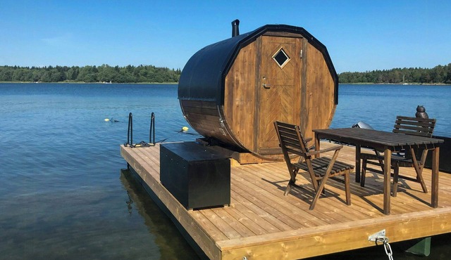 Property with sauna and jetty near Grisslehamn