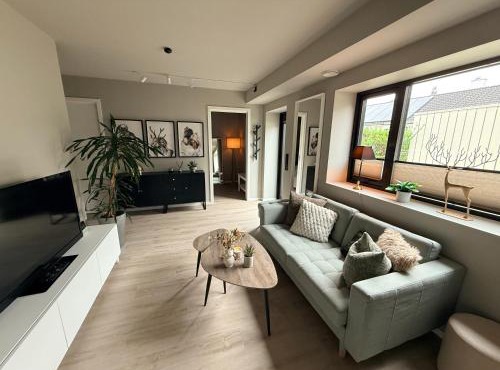 Quiet and Modern Apartment with parking - Close to Stavanger