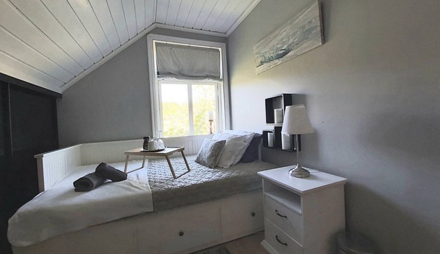 Quiet and peaceful close to all facilities, beach, campsite, golf course and supermarkets.