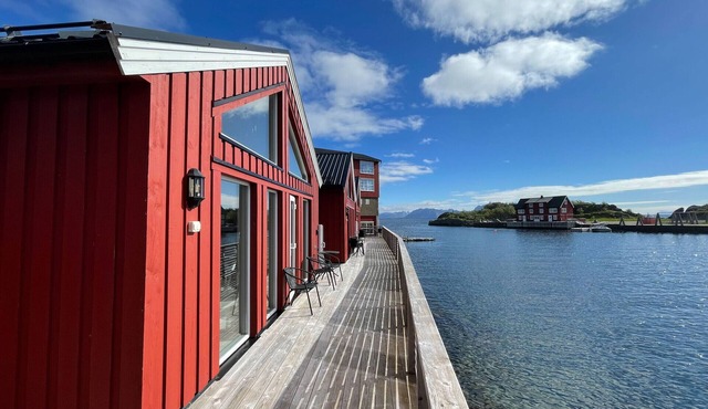 Reinvikbua - Seaside Cabin in Finnvika, Stamsund
