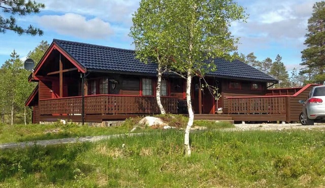 Renovated cabin by Lake Djupedal