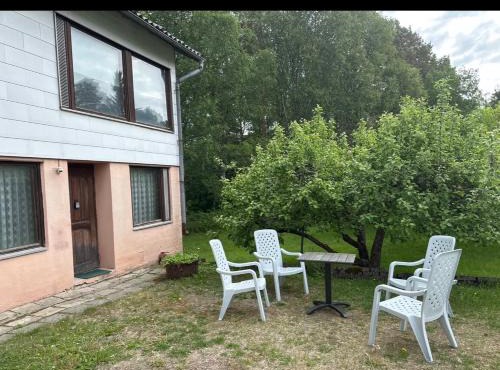 Retrohouse with garden