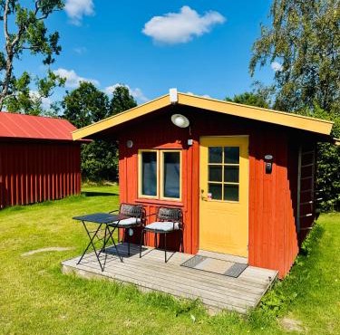 Riverside Farm fish and family friendly cottage nr 3 Kungsfiskaren